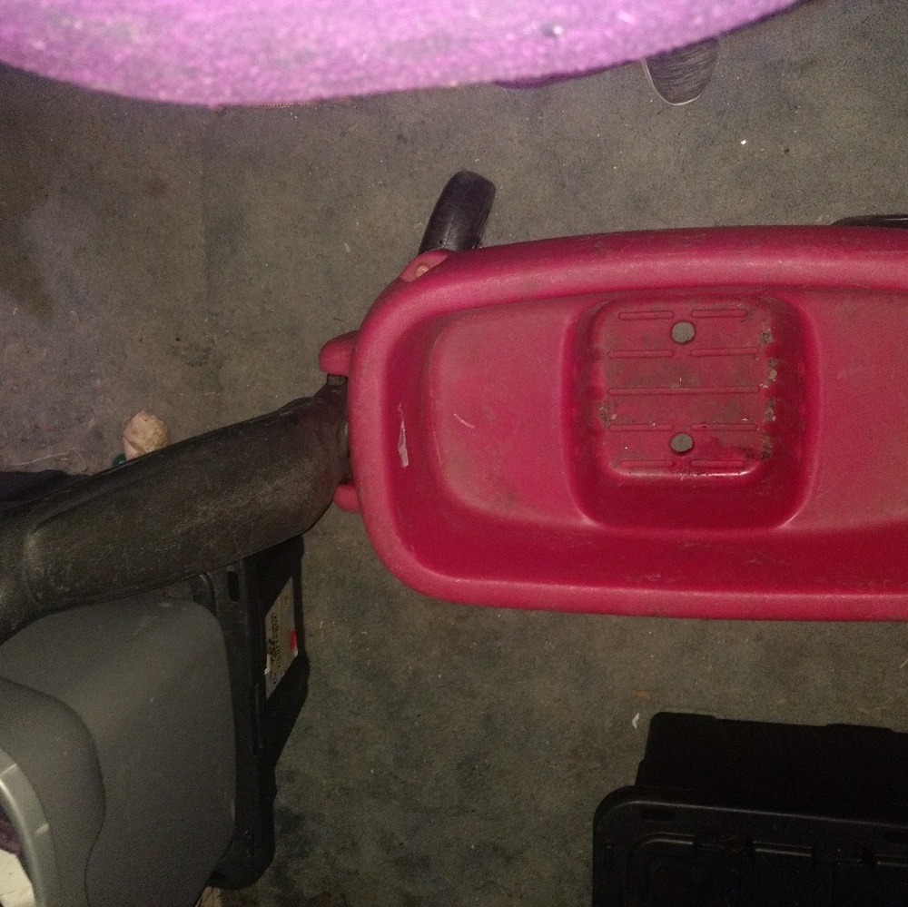 Kids pull along wagon